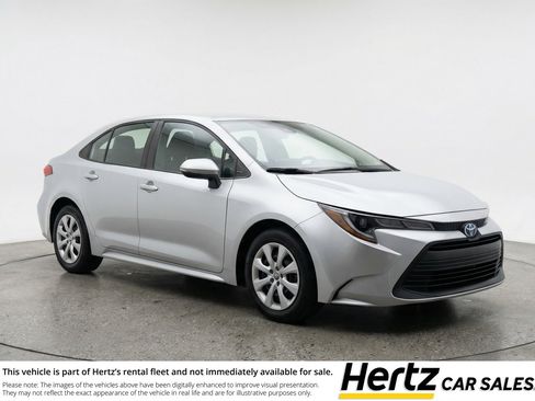 Used 2025 Toyota Corolla LE FWD image 1