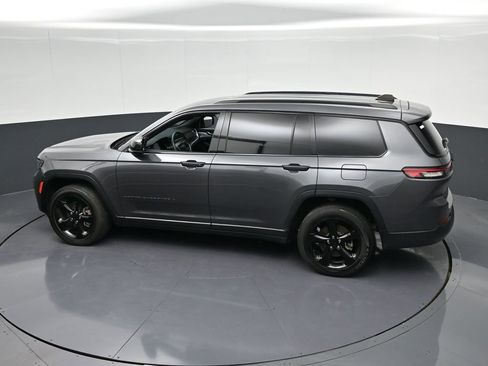 Used 2023 Jeep Grand Cherokee L Laredo RWD image 30