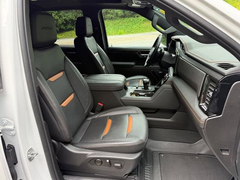 Used 2025 GMC Sierra 1500 AT4 w/ AT4 Premium Package AWD/4WD image 25