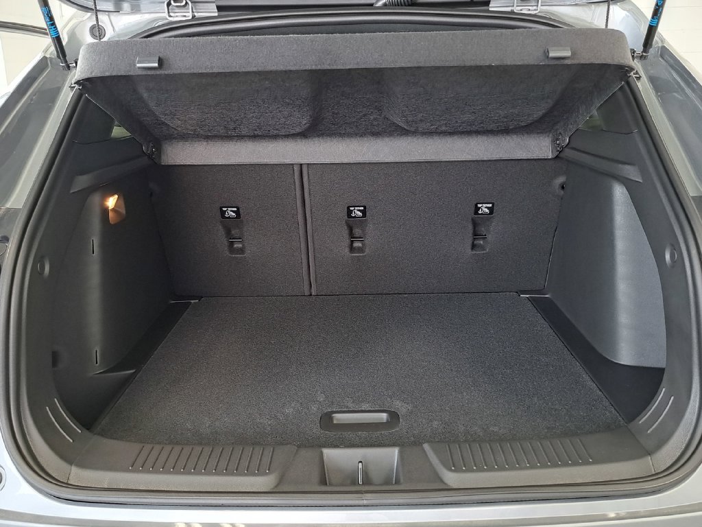 New 2026 Chevrolet Trax RS w/ Sunroof Package FWD image 14