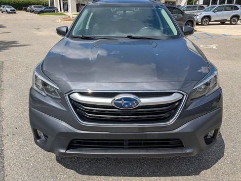 Used 2020 Subaru Outback Premium AWD/4WD image 3