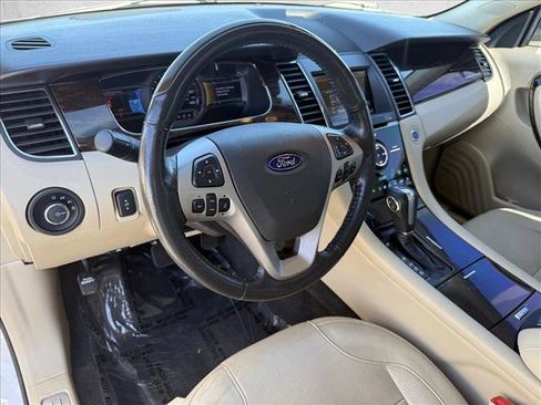 Used 2013 Ford Taurus Limited image 12