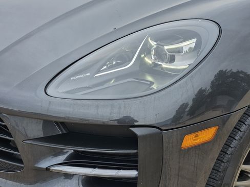 Used 2021 Porsche Macan AWD/4WD image 26