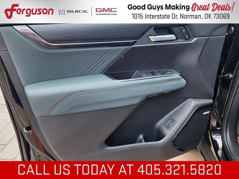 New 2026 GMC Acadia AT4 w/ Luxury Package AWD/4WD image 13