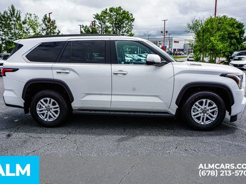 Used 2025 Toyota Sequoia SR5 AWD/4WD image 9