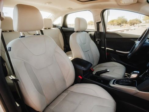 Used 2018 Ford Focus Titanium image 35