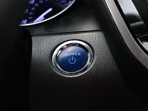 Used 2022 Toyota Camry XLE FWD image 21