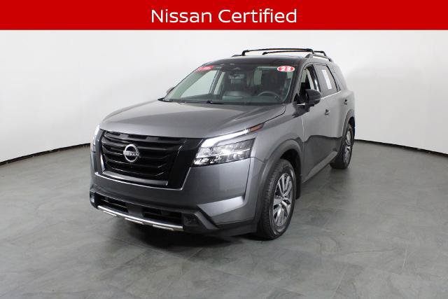 Certified 2023 Nissan Pathfinder SL w/ Black Appearance Package FWD image 2