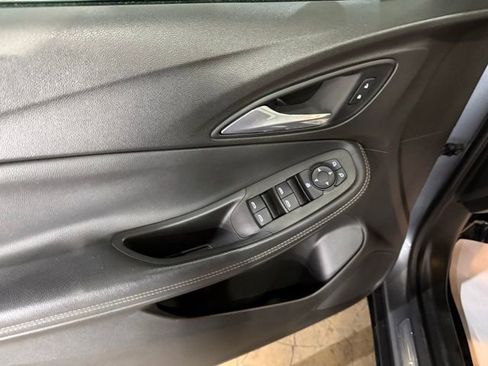 Used 2020 Buick Encore GX Preferred w/ Cold Weather Comfort Package image 8