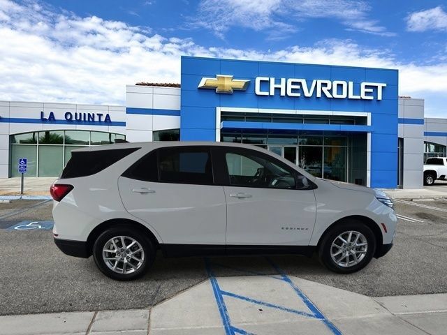 Used 2024 Chevrolet Equinox LS w/ LS Convenience Package FWD image 9
