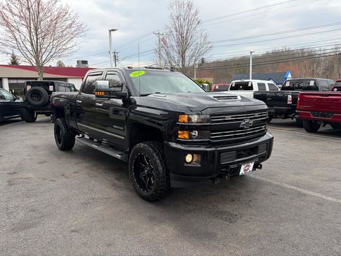 Used 2018 Chevrolet Silverado 2500 LTZ w/ Duramax Plus Package image 4
