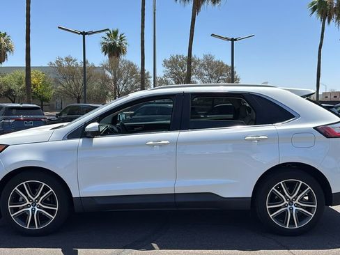 Used 2020 Ford Edge Titanium FWD image 4