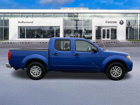 Used 2015 Nissan Frontier SV w/ SV Value Truck Package RWD image 3