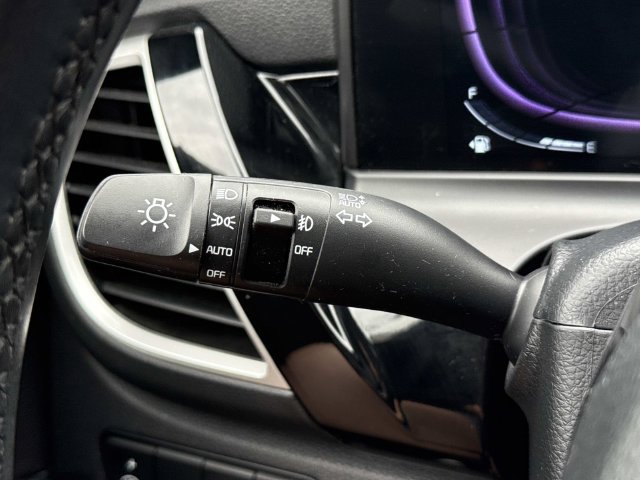 Used 2025 Kia Seltos S AWD/4WD image 26