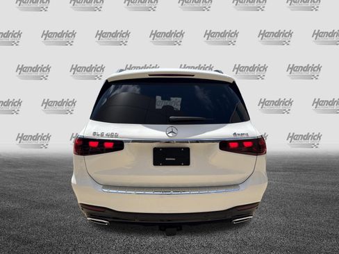 Used 2025 Mercedes-Benz GLS 450 4MATIC image 9