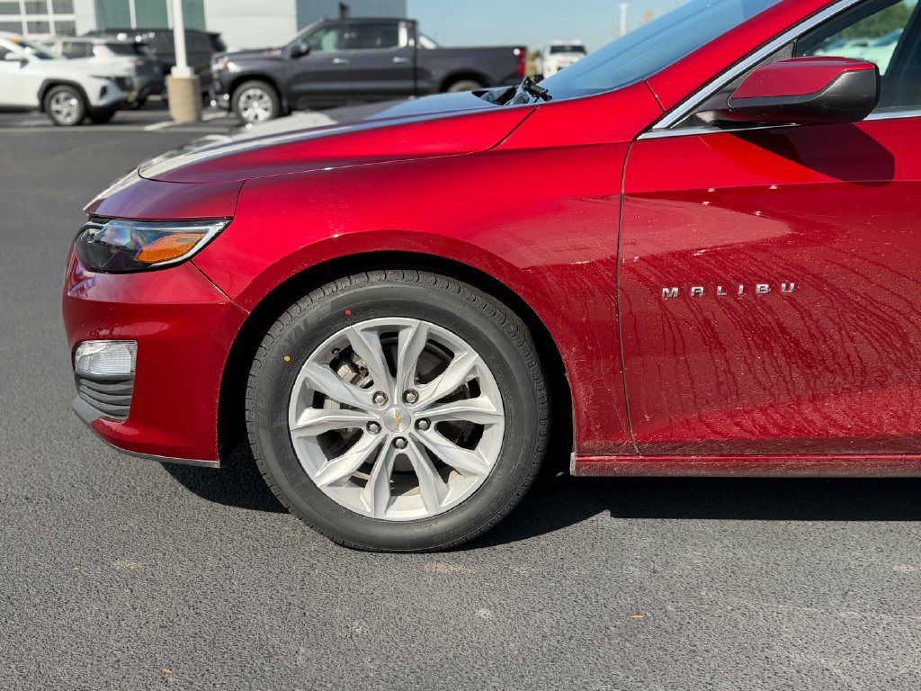 Used 2025 Chevrolet Malibu LT FWD image 12