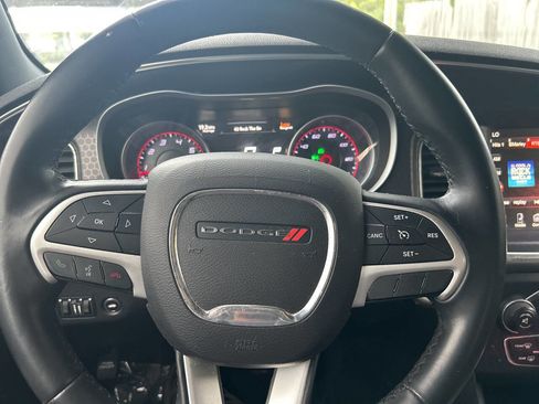 Used 2016 Dodge Charger SXT RWD image 27
