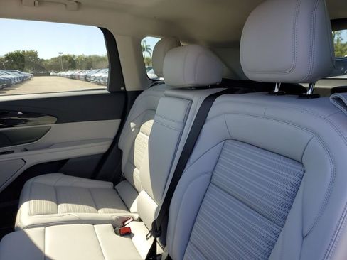 New 2026 Lincoln Nautilus Reserve AWD/4WD image 11