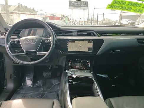 Used 2021 Audi e-tron Premium w/ Convenience Plus Package image 12