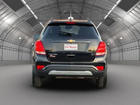 Used 2019 Chevrolet Trax LT w/ LT Convenience Package AWD/4WD image 6