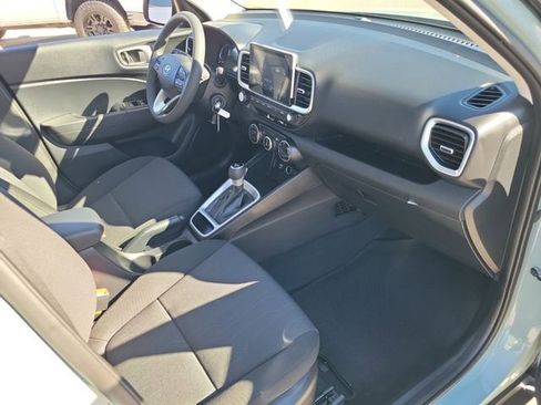 New 2026 Hyundai Venue SE image 14