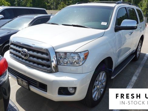 Used 2011 Toyota Sequoia Platinum RWD image 1