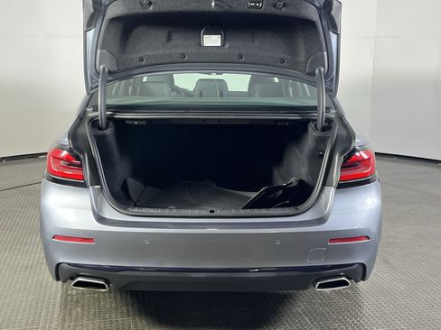 Certified 2022 BMW 530i xDrive w/ Premium Package image 7