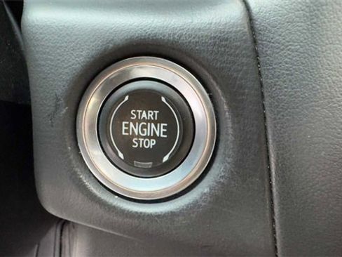 Used 2023 Chevrolet Tahoe LT w/ Luxury Package image 29