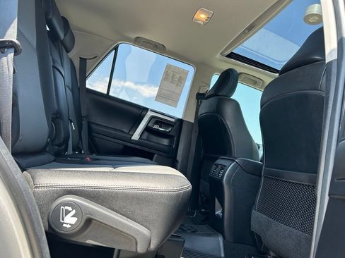 Used 2021 Toyota 4Runner SR5 Premium w/ Moonroof Package AWD/4WD image 29