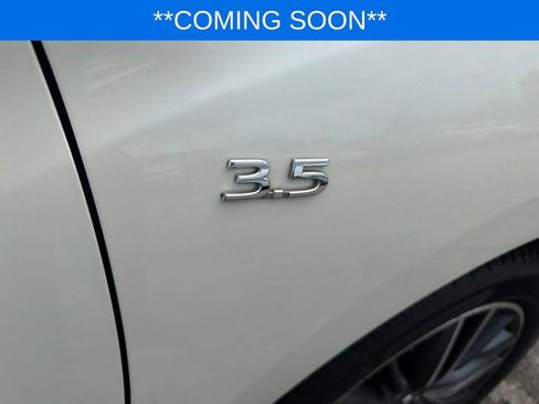 Used 2017 INFINITI QX60 Luxe w/ Deluxe Technology Package AWD/4WD image 9