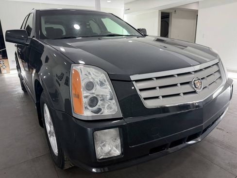 Used 2005 Cadillac SRX w/ Preferred Equipment Group AWD/4WD image 11
