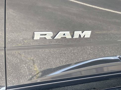 Used 2025 RAM 2500 Big Horn AWD/4WD image 15