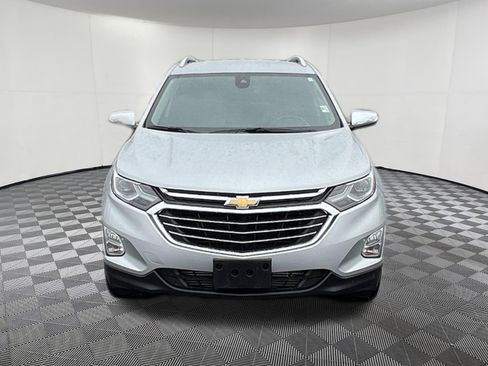 Used 2020 Chevrolet Equinox Premier image 2