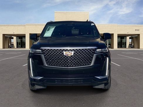 Used 2022 Cadillac Escalade Premium Luxury w/ Performance Package image 2