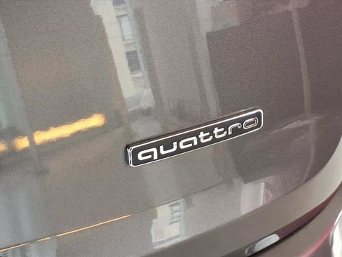 Used 2023 Audi Q7 3.0T Premium Plus w/ Premium Plus Package image 18