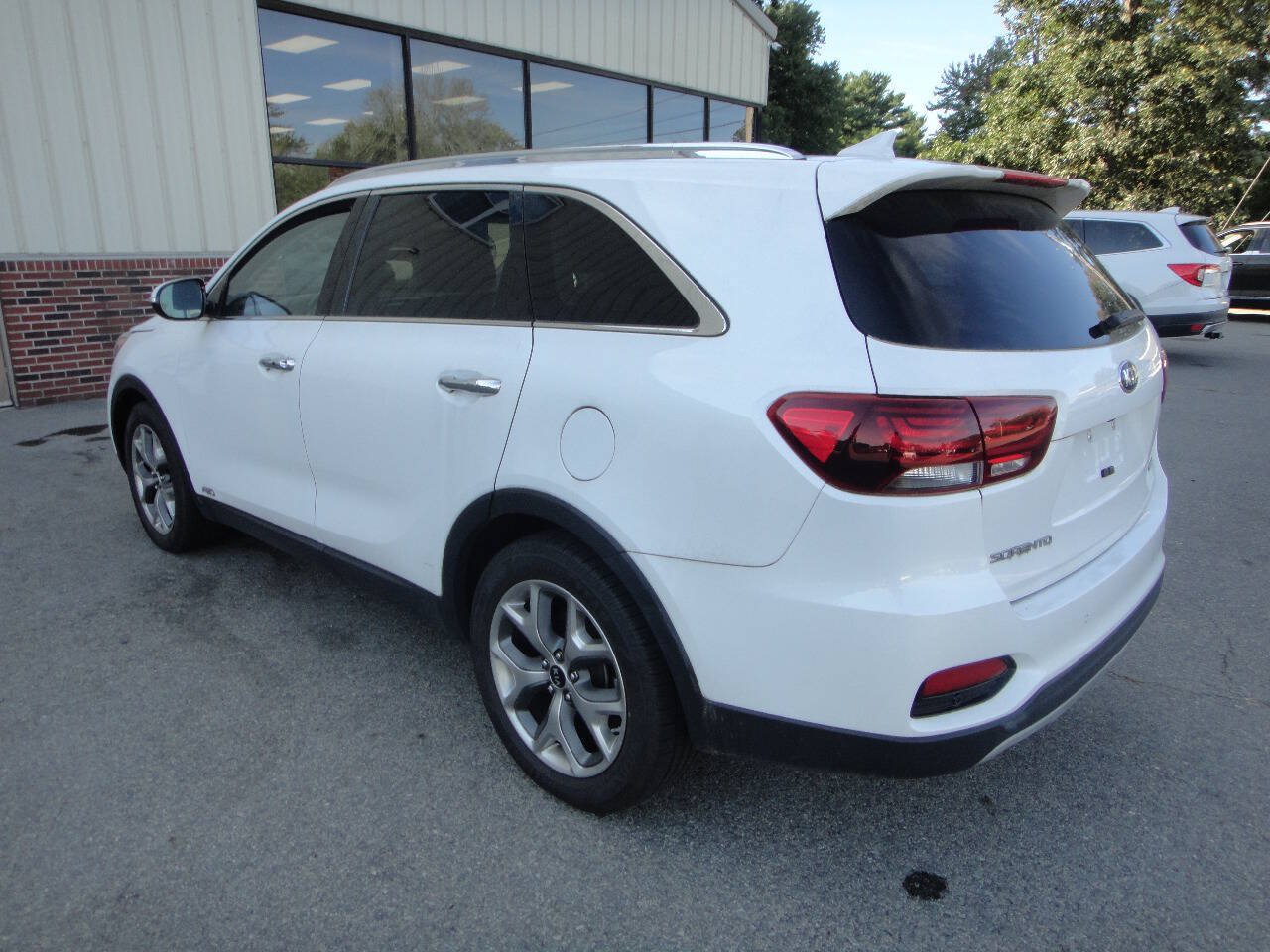 Used 2019 Kia Sorento EX AWD/4WD image 4