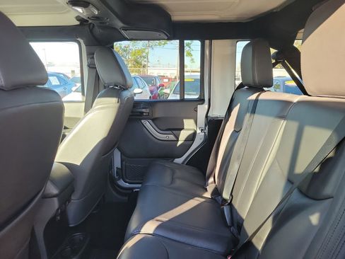 Used 2016 Jeep Wrangler Unlimited Sport image 9