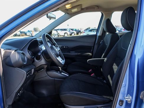 Used 2021 Nissan Kicks S image 11