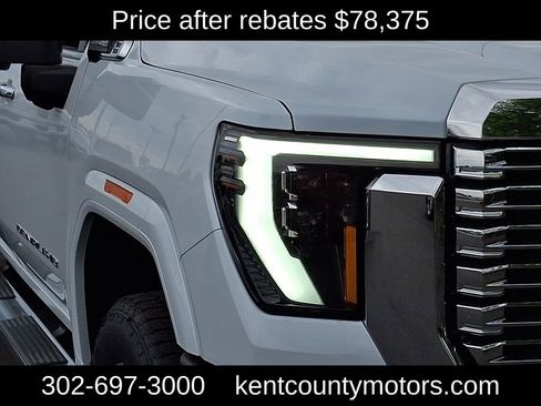 New 2026 GMC Sierra 2500 Denali w/ Denali Reserve Package AWD/4WD image 10