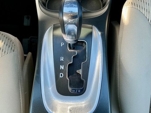 Used 2020 Dodge Journey SE image 36