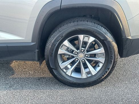 Used 2025 Chevrolet Equinox LT w/ Convenience Package II image 20