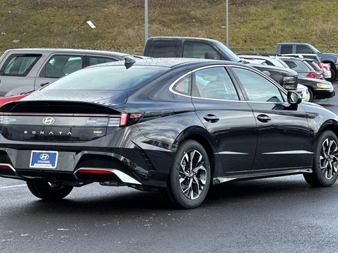 New 2025 Hyundai Sonata SEL image 3