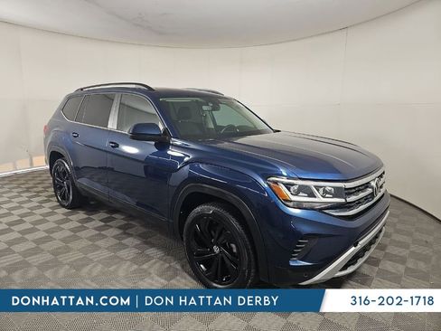 Used 2022 Volkswagen Atlas SE w/ Panoramic Sunroof Package image 5