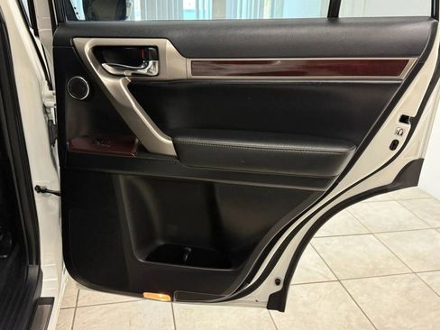 Used 2015 Lexus GX 460 Luxury AWD/4WD image 20