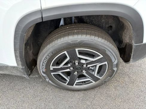 New 2026 Jeep Cherokee Laredo AWD/4WD image 6