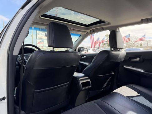 Used 2012 Toyota Camry SE image 17