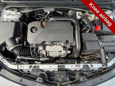 Used 2020 Chevrolet Malibu LT FWD image 43