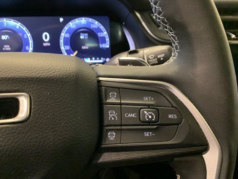 Used 2023 Jeep Grand Cherokee L Laredo AWD/4WD image 26