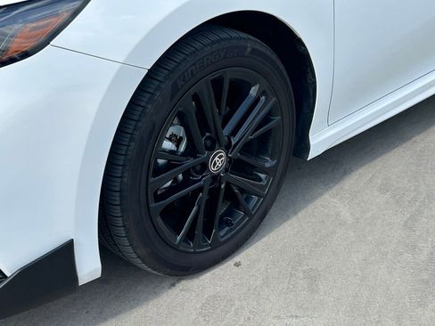 Certified 2025 Toyota Camry SE FWD image 9
