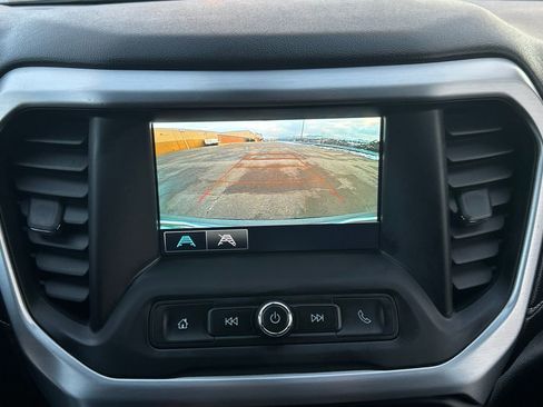 Used 2019 GMC Acadia SLE image 27